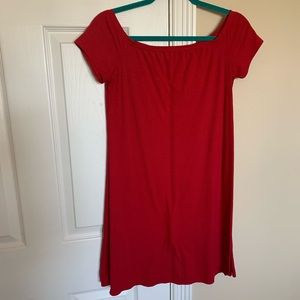Red short sleeve dresss